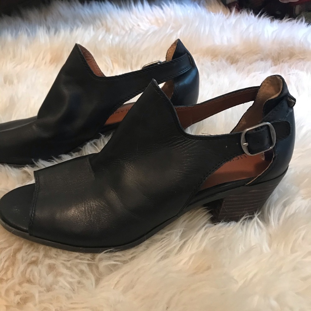 LUCKY BRAND LEATHER PUMPS 8.5